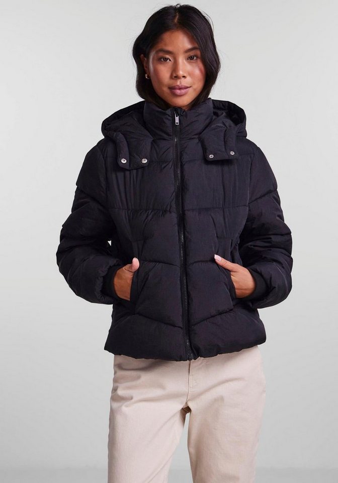 pieces Steppjacke PCJAMILLA SHORT PUFFER JACKET NOOS BC mit Kapuze von pieces