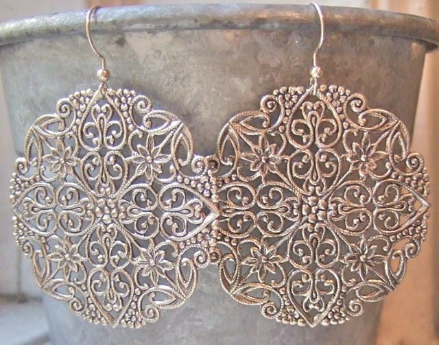 Große Silber Filigrane Ohrringe "Blumenspitze" Große Silber Filigrane Ohrringe "Blumenspitze" von piedrastudio