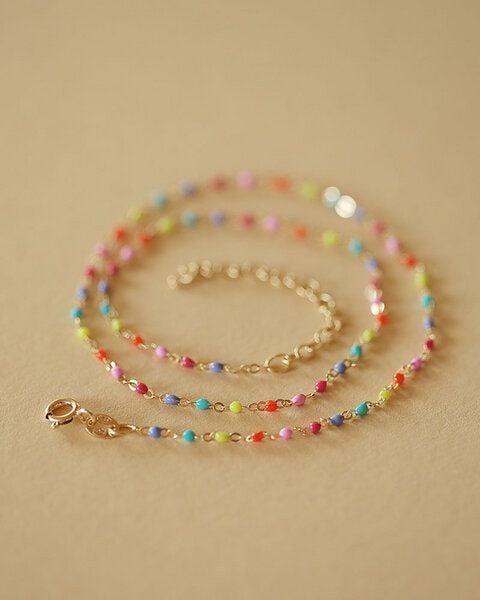 pikfine Bunte Perlenkette "Lumi" / silber oder vergoldet von pikfine