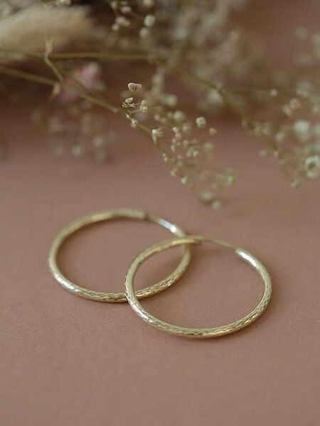 pikfine Facettierte Creolen "Linje" / silber oder vergoldet von pikfine