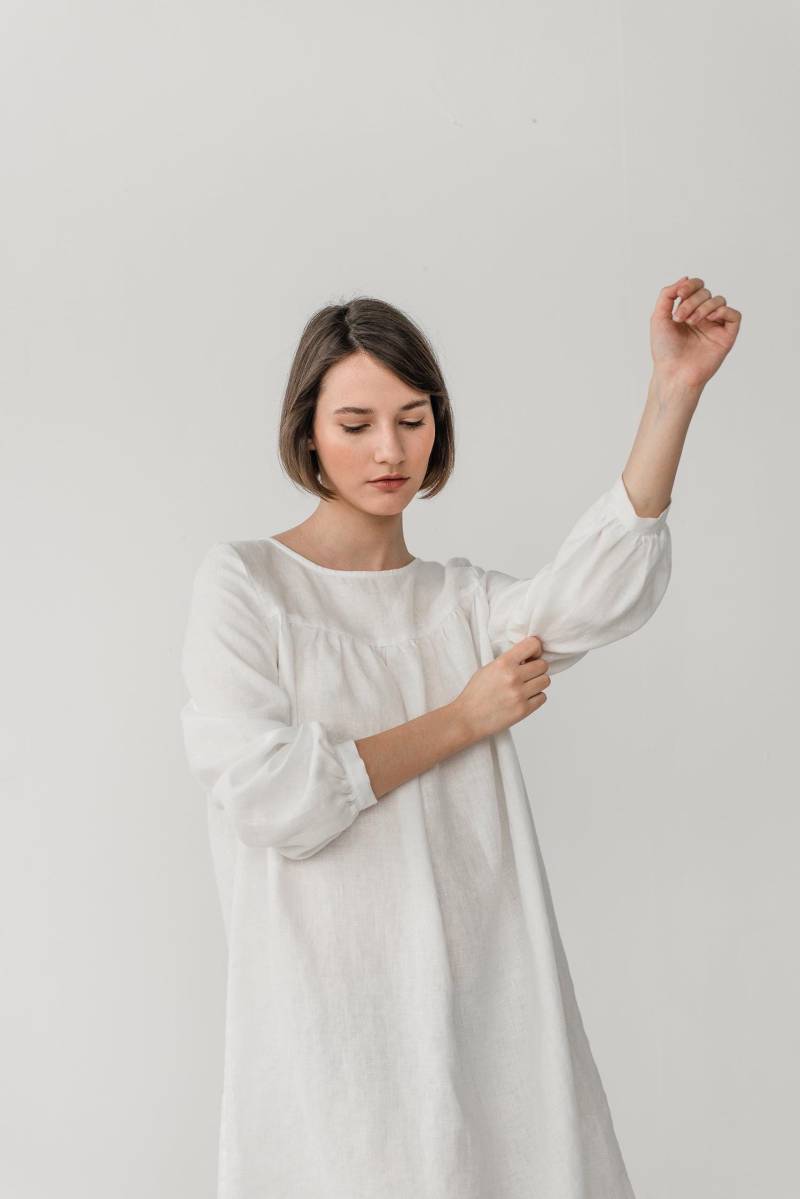 Boho Leinenkleid Midi, Weißes Langes Puffärmel Leinenkleid, Sommerkleid Für Frauen - Mona Raffkleid von pillowandpajamas