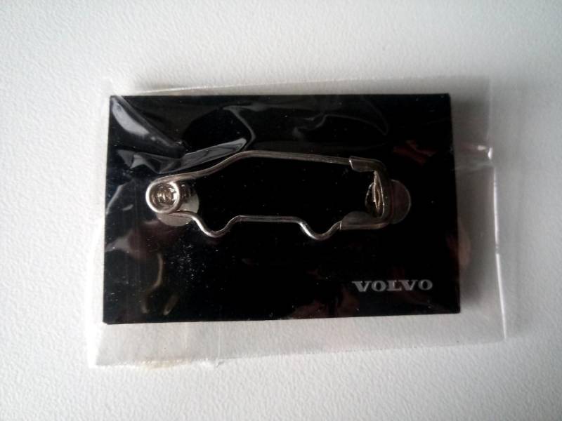 Volvo V70 Sicherheitsnadel Brosche - Originalverpackt Sammlerstück von pinbox24shop