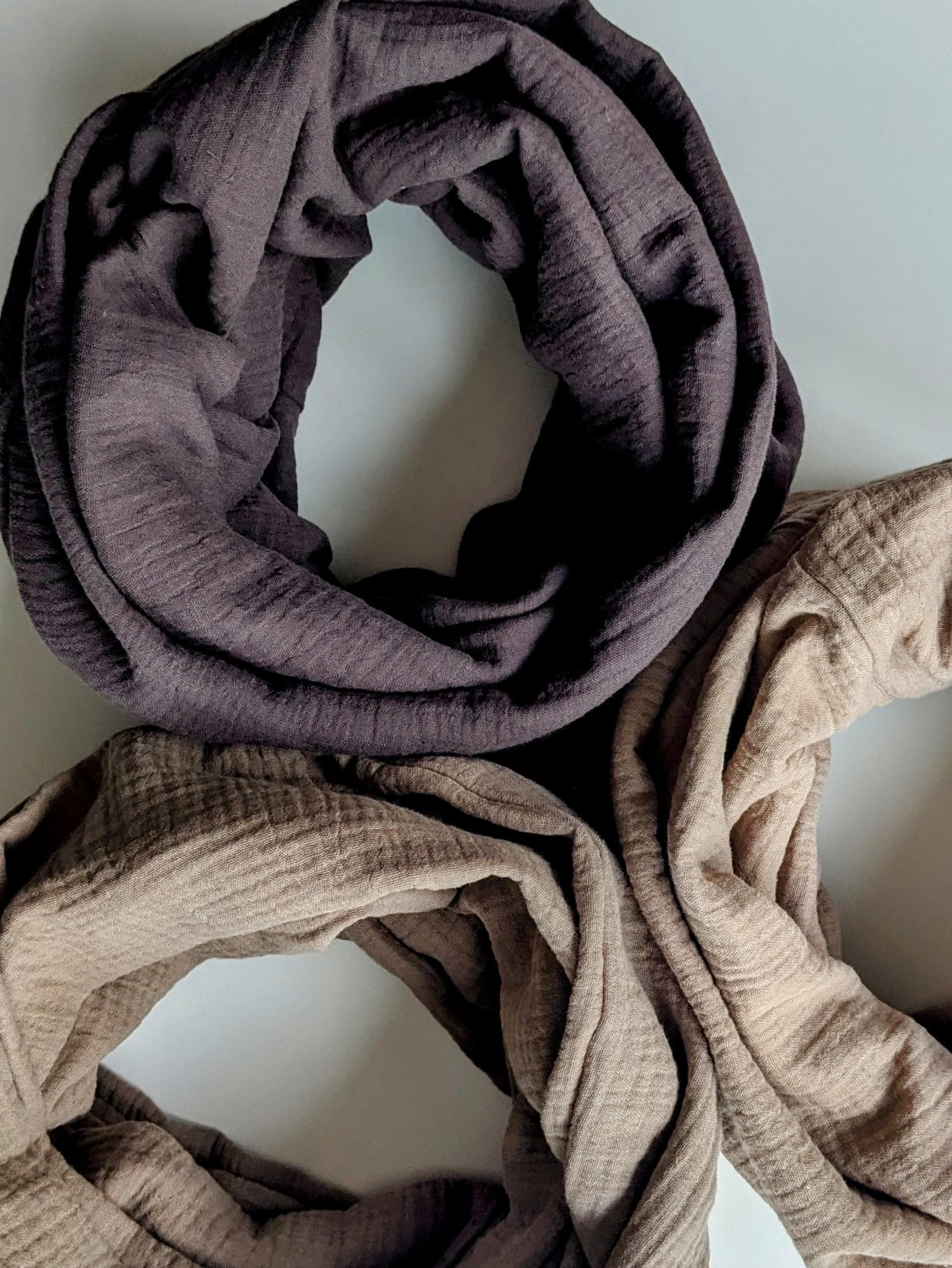 Musselin Loopschal "Chocolate & Co.", Damen/Erwachsene, Double Gauze, Uni, Doppellagig, Farb - Und Größenauswahl, Grundpreis 15, 79 Eur/M2 Musselin Loopschal "Chocolate & Co.", Damen/Erwachsene, Double Gauze, Uni, Doppellagig, Farb - Und Größenauswahl, Grundpreis 15, 79 Eur/M2 von pinkcoconutDE