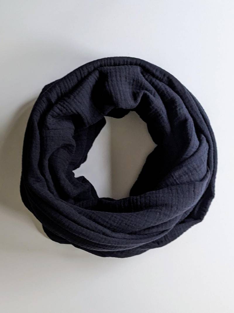 Musselin Loopschal "Schwarz", Damen/Erwachsene, Double Gauze, Uni, Doppellagig, Größenauswahl, Grundpreis 15, 79 Eur/M2 Musselin Loopschal "Schwarz", Damen/Erwachsene, Double Gauze, Uni, Doppellagig, Größenauswahl, Grundpreis 15, 79 Eur/M2 von pinkcoconutDE