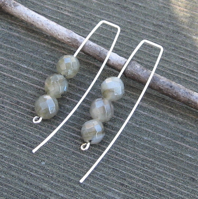 Labradorit Ohrringe Sterling Silber Lange Lean Labradorit Ohrringe Sterling Silber Lange Lean von pinkpetalstudio