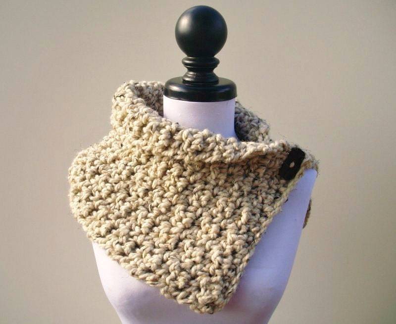 Gehäkelter Schlauchschal, Gehäkelter Halswärmer, Lucienne Häkelschal von pixiebell