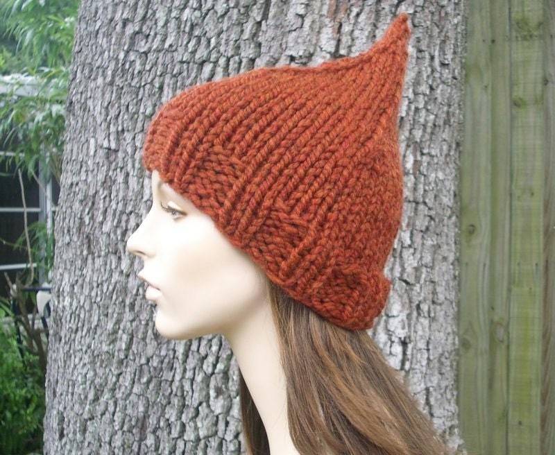 Grobstrick Mütze, Damenmütze, Herrenmütze, Wintermütze, Elfenmütze, Wichtelmütze, Gestrickt, Spice Burnt Orange von pixiebell