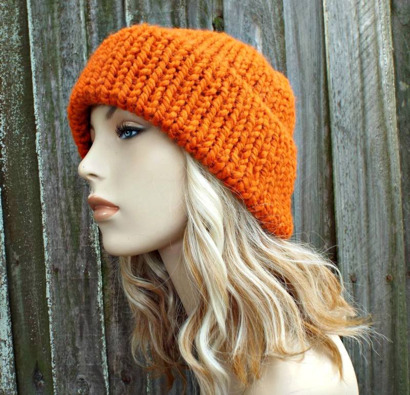 Grobstrick Mütze, Damenmütze, Herrenmütze, Wintermütze, Gestrickte Doppelkrempe Delphin Kürbis Orange von pixiebell