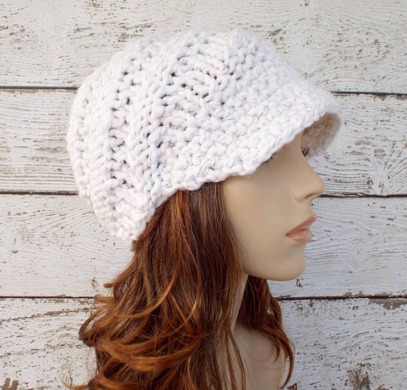 Grobstrick Mütze, Damenmütze, Herrenmütze, Wintermütze, Strickmütze, Schiebermütze, Schiebermütze in Party Metallic Weiß von pixiebell