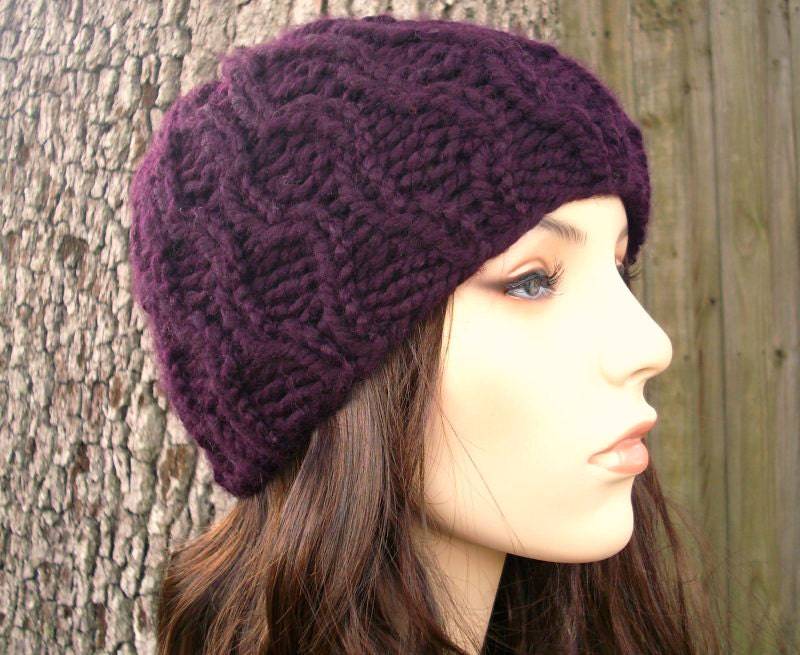 Grobstrick Mütze, Damenmütze, Herrenmütze, Wintermütze, Strickmütze Mit Zopfmuster, Aubergine Lila von pixiebell