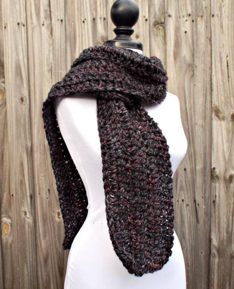 Großer Oversized Häkelschal Für Männer Und Frauen - New Englander Winterschal in Der Farbe Blackstone von pixiebell