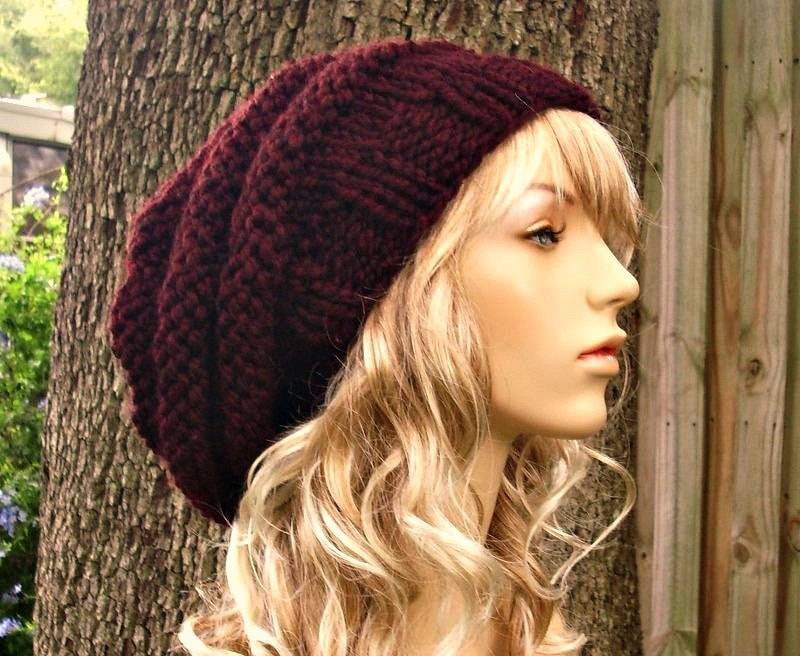 Handgestrickte Baskenmütze, Damenmütze, Herrenmütze, Wintermütze, Slouchy Beanie, Strickmütze, Original Beehive Beret, Weinrot von pixiebell