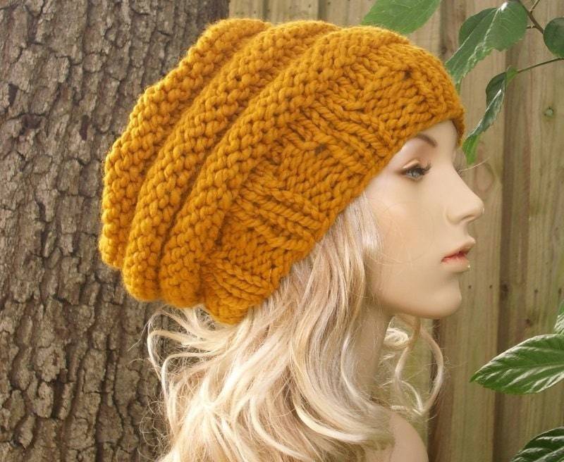 Übergroße Baskenmütze, Senfgelbe Strickmütze, Damenmütze, Herrenmütze, Wintermütze, Grobstrick-Beanie, Beehive Beret Übergroße Baskenmütze, Senfgelbe Strickmütze, Damenmütze, Herrenmütze, Wintermütze, Grobstrick-Beanie, Beehive Beret von pixiebell