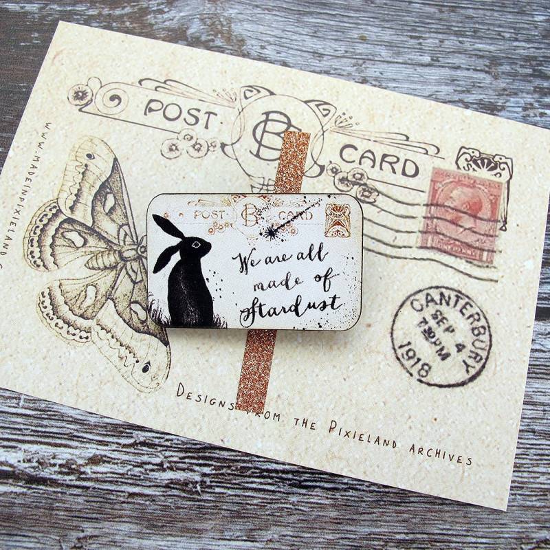 Wir Sind Alle Aus Sternenstaub Brosche von pixieland