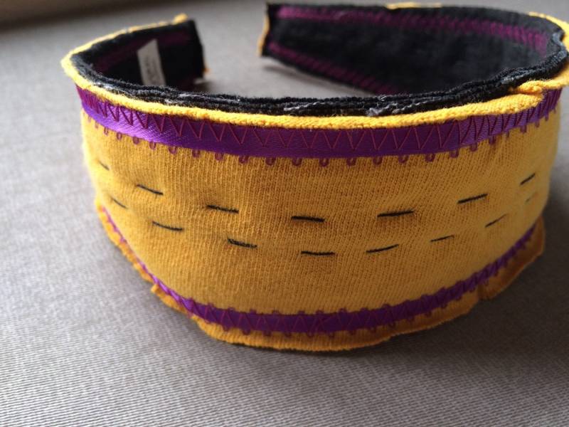 20 % Wurde Aus 15 Jetzt 12.95 Recycling-T-Shirts Und Jeans Stirnband - Gelb Mit Lila Band 20 % Wurde Aus 15 Jetzt 12.95 Recycling-T-Shirts Und Jeans Stirnband - Gelb Mit Lila Band von plaidypusfashion