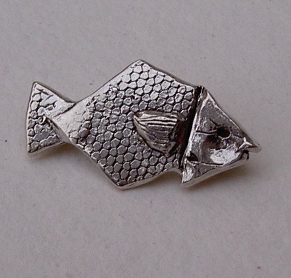 Broche Pez Pequeño/Boche Triangulo von platines
