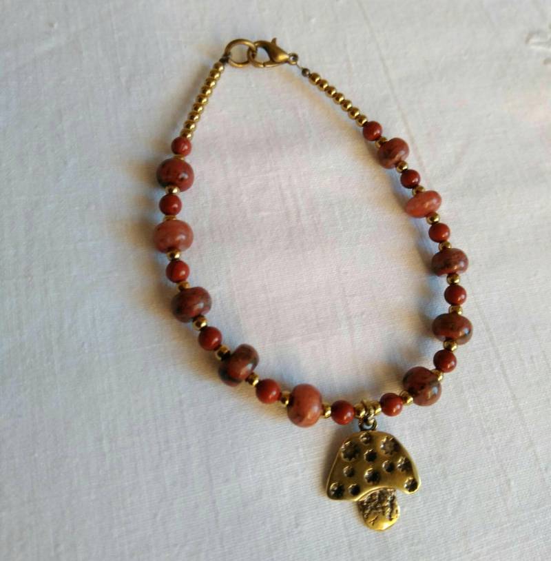 Pulsera Seta Mini De Latón Mit Hämatit Dorado Y Jaspe Rojo von platines