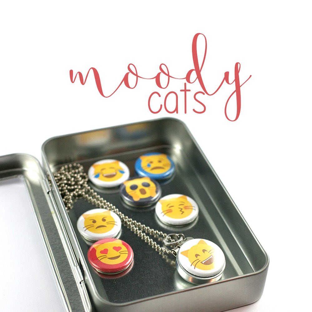 Emoji Katzen Medaillon Halskette Emoticon 7 Wechselbare Deckel Emotion Geburtstagsgeschenk Magnet Recycelter Stahl Spaß Emoji Katzen Medaillon Halskette Emoticon 7 Wechselbare Deckel Emotion Geburtstagsgeschenk Magnet Recycelter Stahl Spaß von polarity
