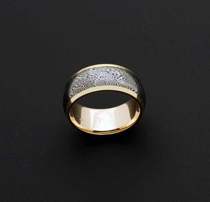 Echte Edelstahl Damaskus Stahl Und 18K Gelbgold Frauen Ring Pd38 von polygallery