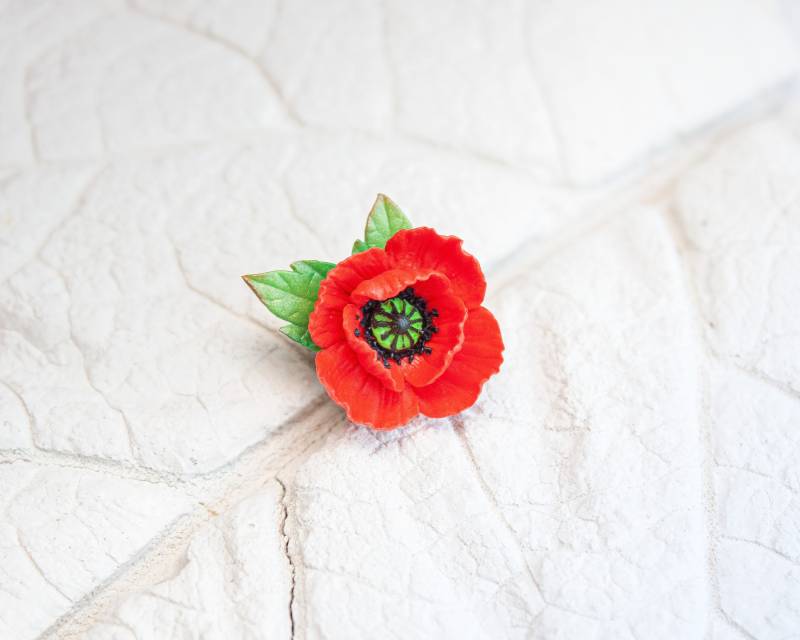 Mohnblumen Brosche. Rote Mohnblume Anstecknadel. August Geburtsblumenschmuck Mohnblumen Brosche. Rote Mohnblume Anstecknadel. August Geburtsblumenschmuck von polymerFlowers