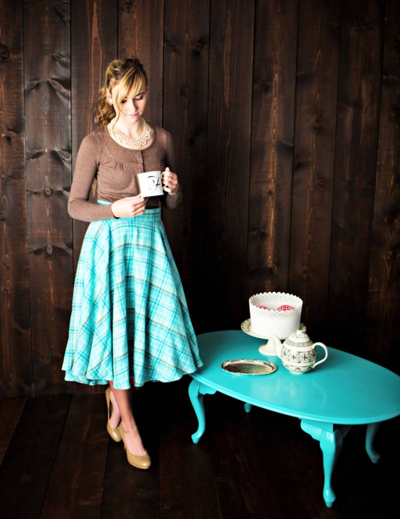 Miss Marina Es Kreisrock ~ in Weichem Flanell Mit Seitentaschen Und Optionalem Hi/Low Hemline von porshesplace