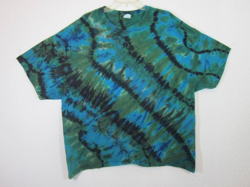 Reverse Tie Dye Unisex Size 3xl Turquoise Leaf Green Stripes von possumhillfiberworks