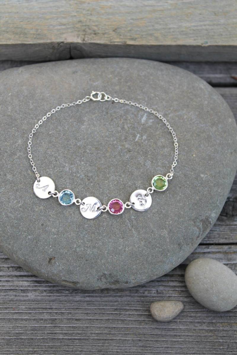 Personalisierte Swarovski Geburtssteine Armband, 925 Sterling Silber, Monogramm, Personalisierte Gestempelte Scheiben, Mama Mutter, Großmutter von potionumber9