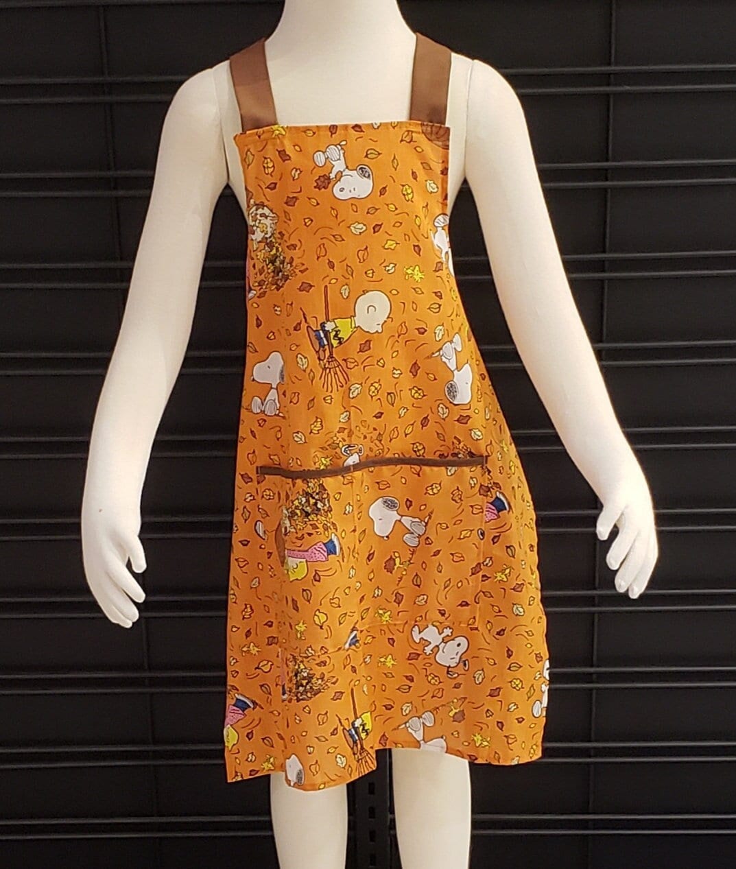 Kinderschürze - Gerade, Herbst Snoopy Kinderschürze - Gerade, Herbst Snoopy von practicalsewing