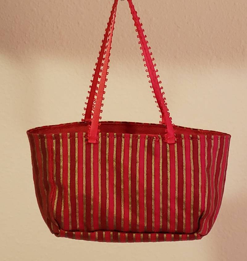 Petite Totes - Rot/Gold Gestreift Petite Totes - Rot/Gold Gestreift von practicalsewing