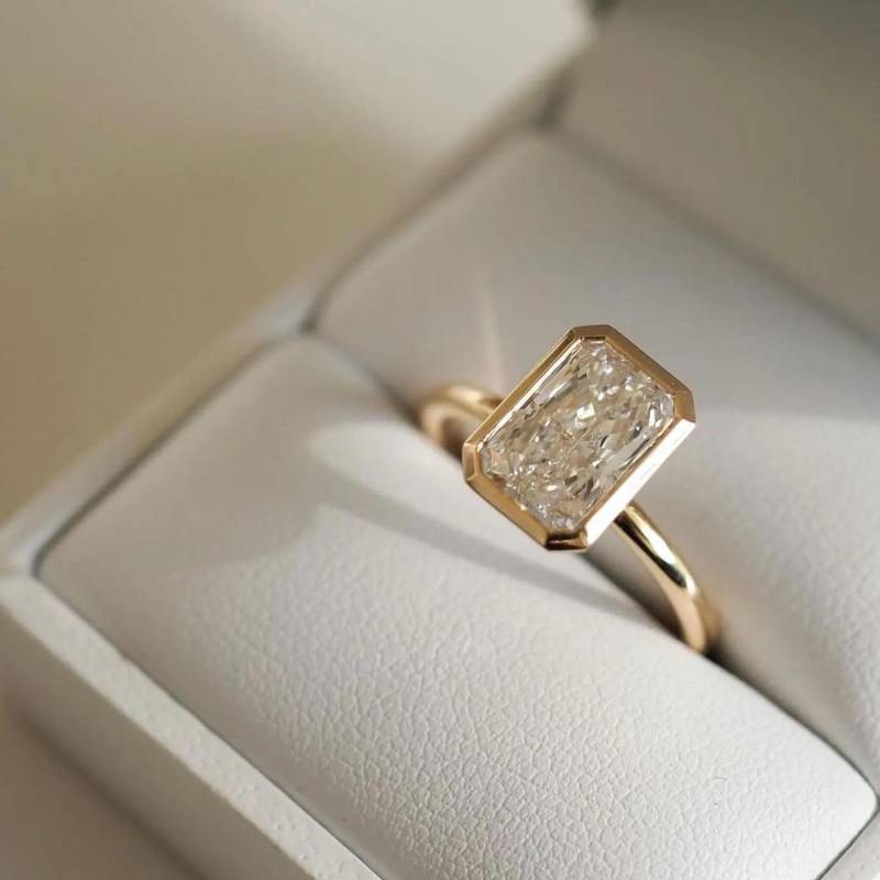 3 Karat Moissanit Verlobungsring 14K Gold Zargenfassung von prayjewellery