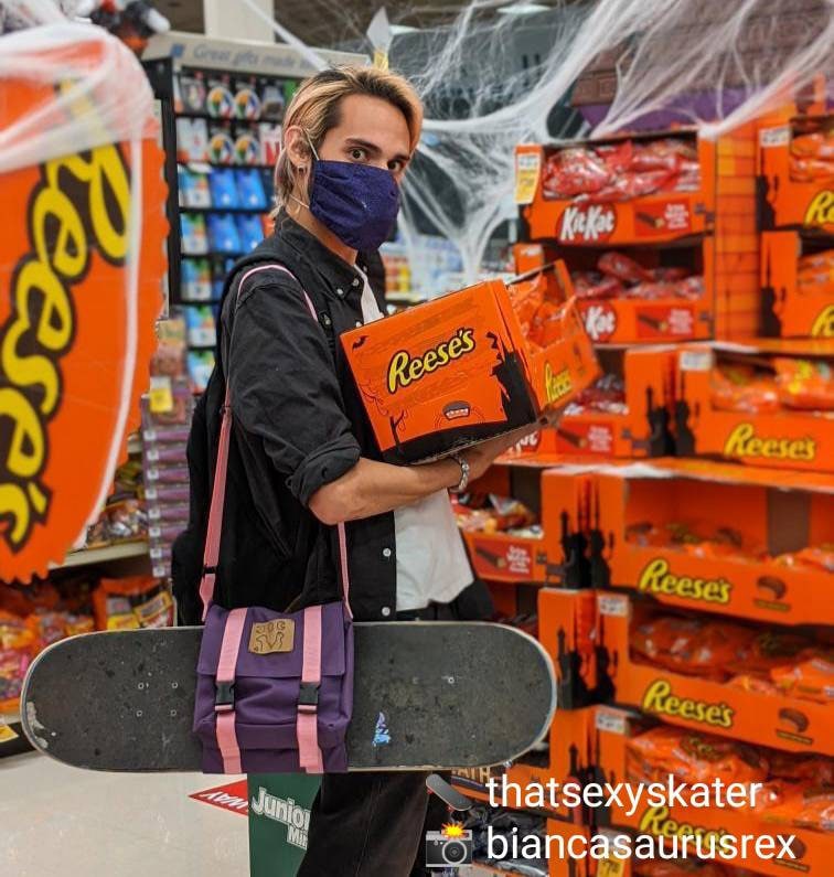 Longboard -/Skateboardtasche "Take Away" von praytotheluncoon