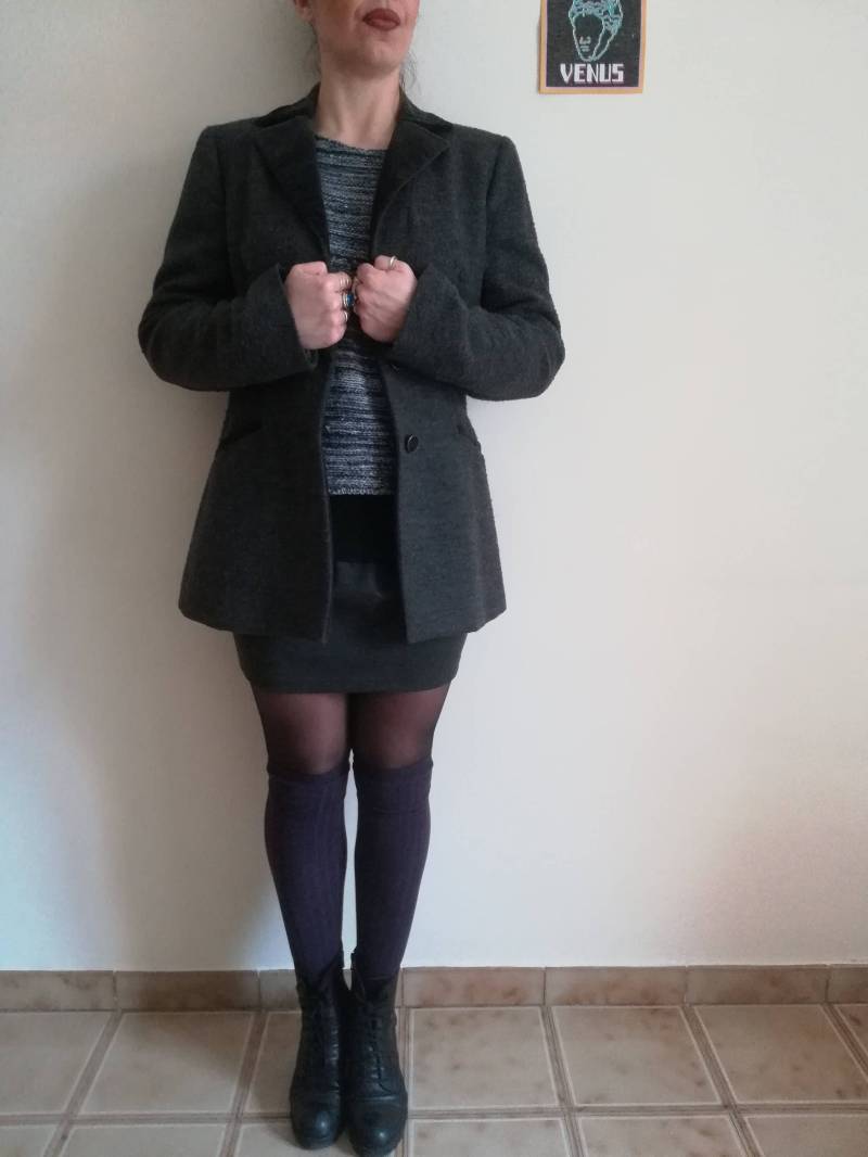 Vintage Bouclé Wollblazer Graue Samt Reversjacke | Größe 42 von presquenew