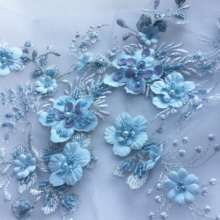 Wunderschöne Stickerei Braut Spitze Applikation, Stark Perlen Mit 3D Blumen Für Brautkleid Schleier Wunderschöne Stickerei Braut Spitze Applikation, Stark Perlen Mit 3D Blumen Für Brautkleid Schleier von prettylaceshop