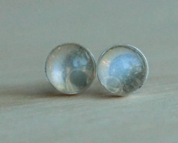 Adular | Blauen Blitz Ceylon Mondstein Edelstein Titan Ohrstecker/6mm Cabochon Lünette Allergie Frei Ohrringe Für Metall Allergien Adular | Blauen Blitz Ceylon Mondstein Edelstein Titan Ohrstecker/6mm Cabochon Lünette Allergie Frei Ohrringe Für Metall Allergien von prettysensitive