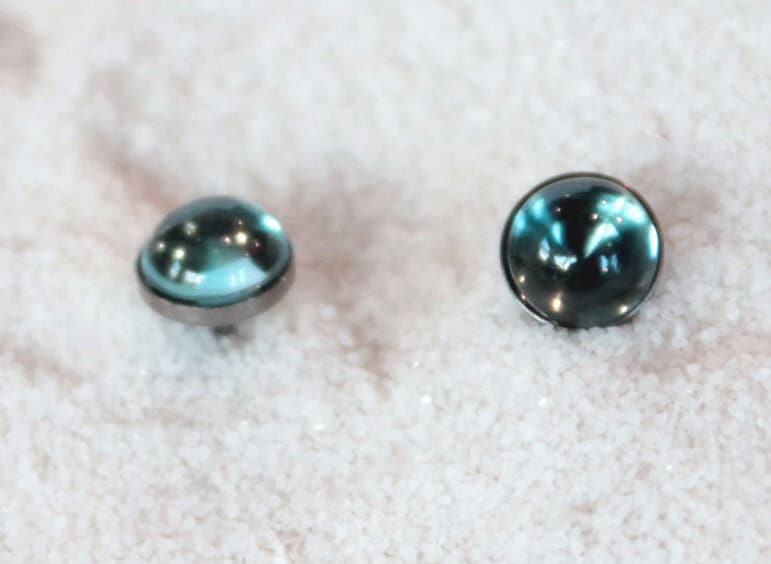 London Blue Topas Edelstein Titan Ohrstecker/6mm Cabochon Lünette Allergie Frei Ohrringe Für Metall Allergien London Blue Topas Edelstein Titan Ohrstecker/6mm Cabochon Lünette Allergie Frei Ohrringe Für Metall Allergien von prettysensitive