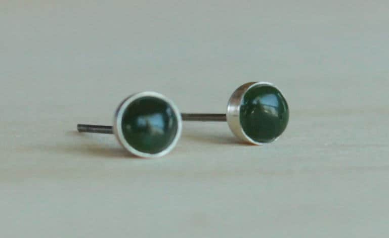 Titan Ohrstecker Ohrringe Nephrit Jade Edelstein/5mm Cabochon Lünette Hypoallergen Titan Ohrstecker Ohrringe Nephrit Jade Edelstein/5mm Cabochon Lünette Hypoallergen von prettysensitive