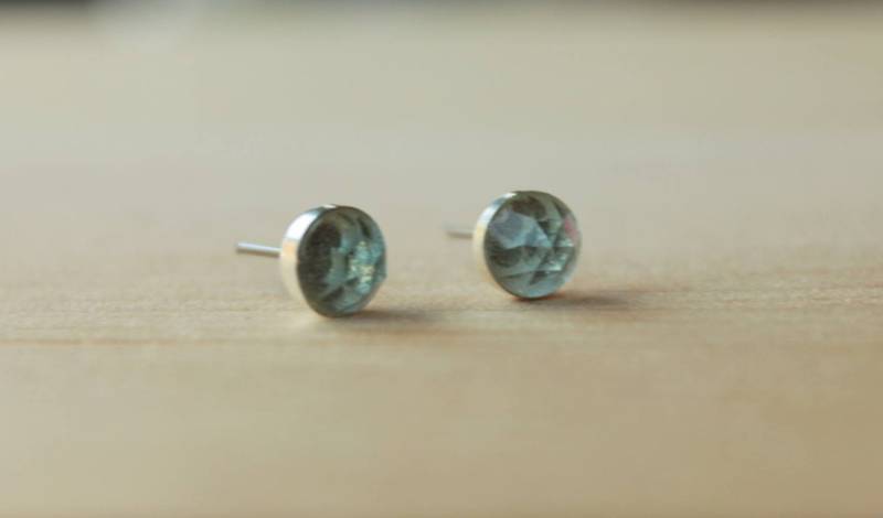 Titan Ohrstecker Ohrringe Sky Blue Topas Rosenschliff Facettierte Edelstein/6mm Lünette Hypoallergen Titan Ohrstecker Ohrringe Sky Blue Topas Rosenschliff Facettierte Edelstein/6mm Lünette Hypoallergen von prettysensitive