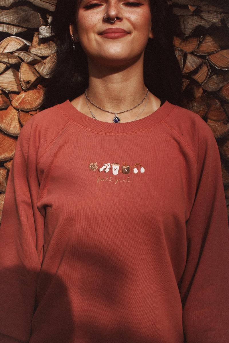 Hygge Fall Girl Herbstsweater in Rostrot von prettysucksshop