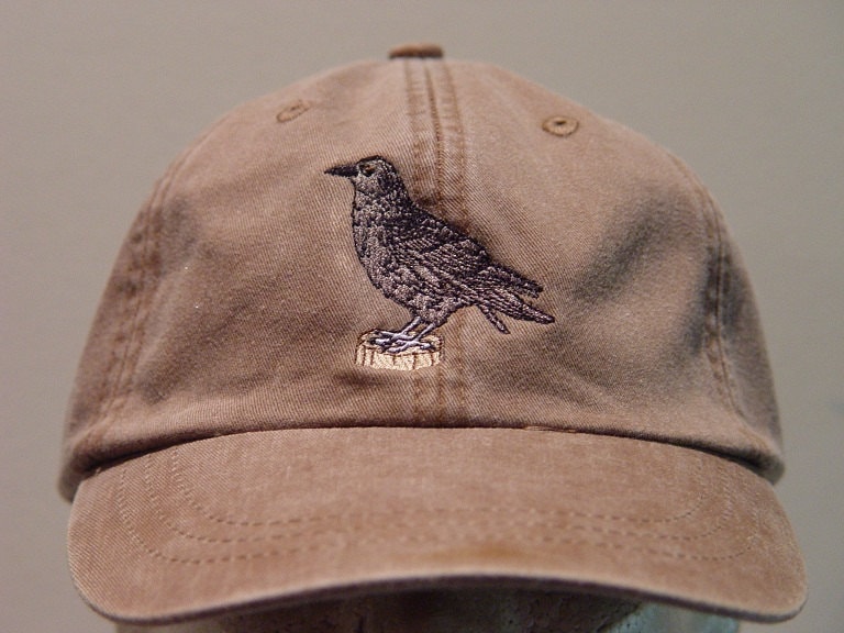 Black Raven Hat Bestickte Frauen Männer Vogel Wildtiere Baseballkappe Preis Stickerei Bekleidung 24 Farbe Erwachsene Mama Papa Geschenk Caps Apollo von priceapparel