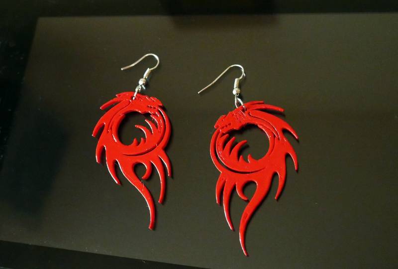 Schwarze | Rote Drachen Ohrringe. Handgemachter Schmuck Für Sie. Stilvolle Dekor Braun. Sommerliche Helle 3D Gedruckt von prikrasyMary