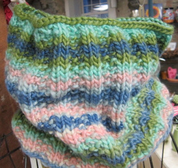 Kuscheliger Und Warmer Handgestrickter Wollschal, Weicher Strick-Pastellschal, Pastellfarben Gestrickter Rundschal, Gestrickter von primrosehillhandknit