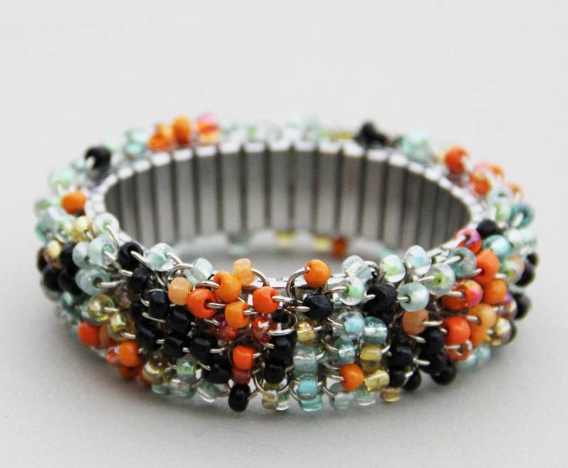 Unfug - Bunte Cluster Stretch Armband Orange Mint Grün Seafoam Schwarz Marmoriert Perlen Aussage Armreif Cha von productsof47