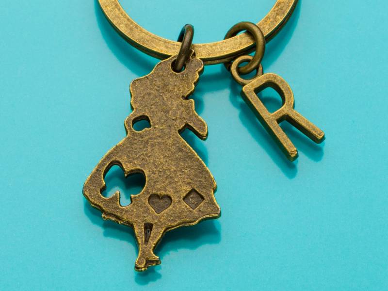 Alice-Keychain, Bronze Schlüsselring Alice, Alice Im Wunderland, Anfängliche Schlüsselbund, Personalisierte Schlüsselanhänger von promisemeeverything2