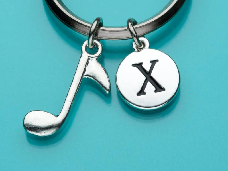 Musiknote Schlüsselanhänger, Achtelnote Musiker Charm, Initial Personalisierte Benutzerdefinierte Charm 687 von promisemeeverything2