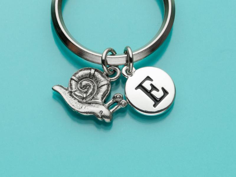 Schlüsselanhänger Schnecke, Schnecke Schlüsselring, Anfängliche Keychain, Personalisierte Benutzerdefinierte Keychain Charme 333 von promisemeeverything2