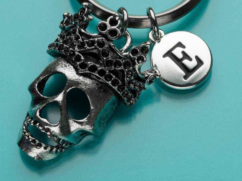 Totenkopf Mit Krone Keychain, Schlüsselanhänger, Anfängliche Personalisierte Benutzerdefinierte Charme 330 von promisemeeverything2