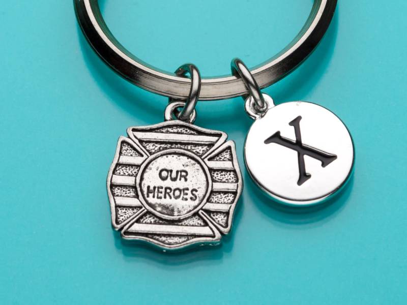 Unsere Helden-Schlüsselbund, Unsere Helden Schlüsselring, Held Medaille Keychain, Ursprüngliche Benutzerdefinierte Keychain Personalisierte von promisemeeverything2