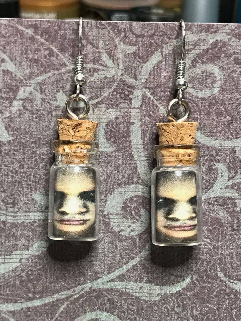 Besessene Mädchen Kopf in Einer Flasche Halloween 1/12 Skala Zoll Hexe Kabinett Tränke Voodoo von proptarts2