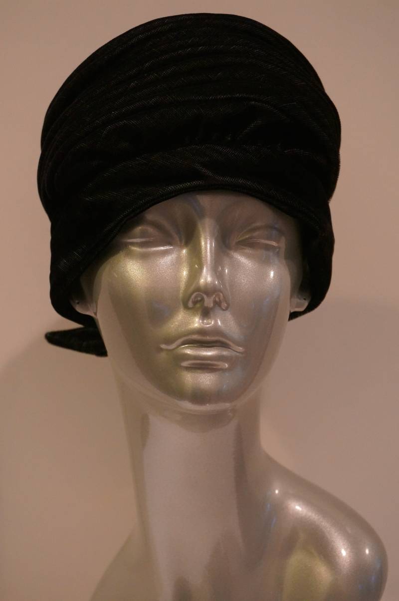 Vintage 1960S Waldgrün Irisierender Samt Turban Vintage 1960S Waldgrün Irisierender Samt Turban von pspecial5
