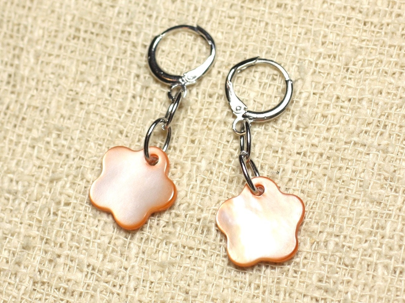 Perlmutt-Blumenohrringe 15 Mm Orange von purbijou